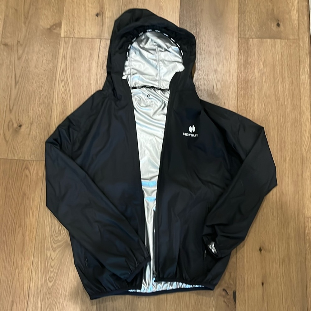 Medium hot suit great condition